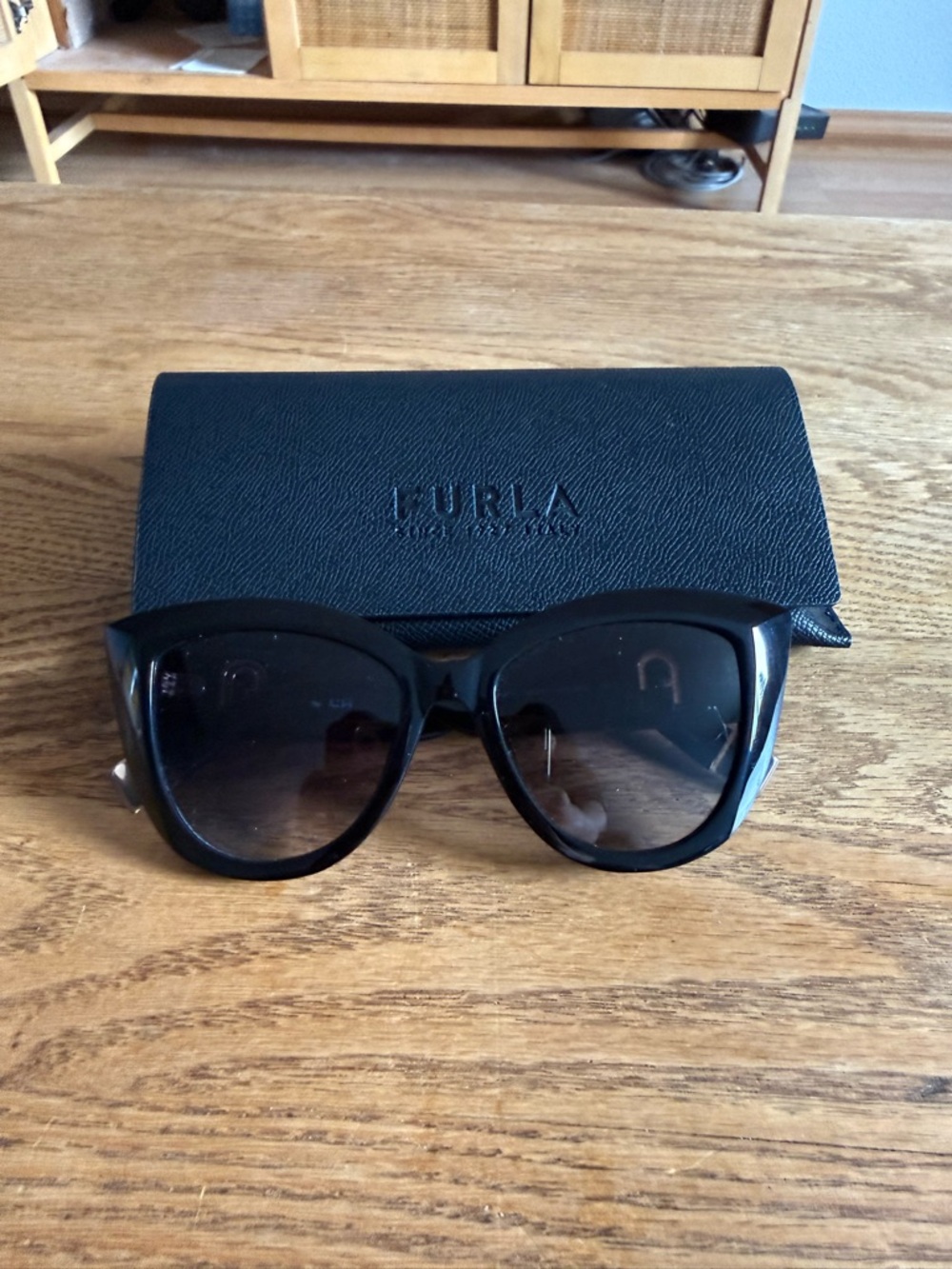 Furla Black Cat-Eye Sunglasses with Gradient Lenses